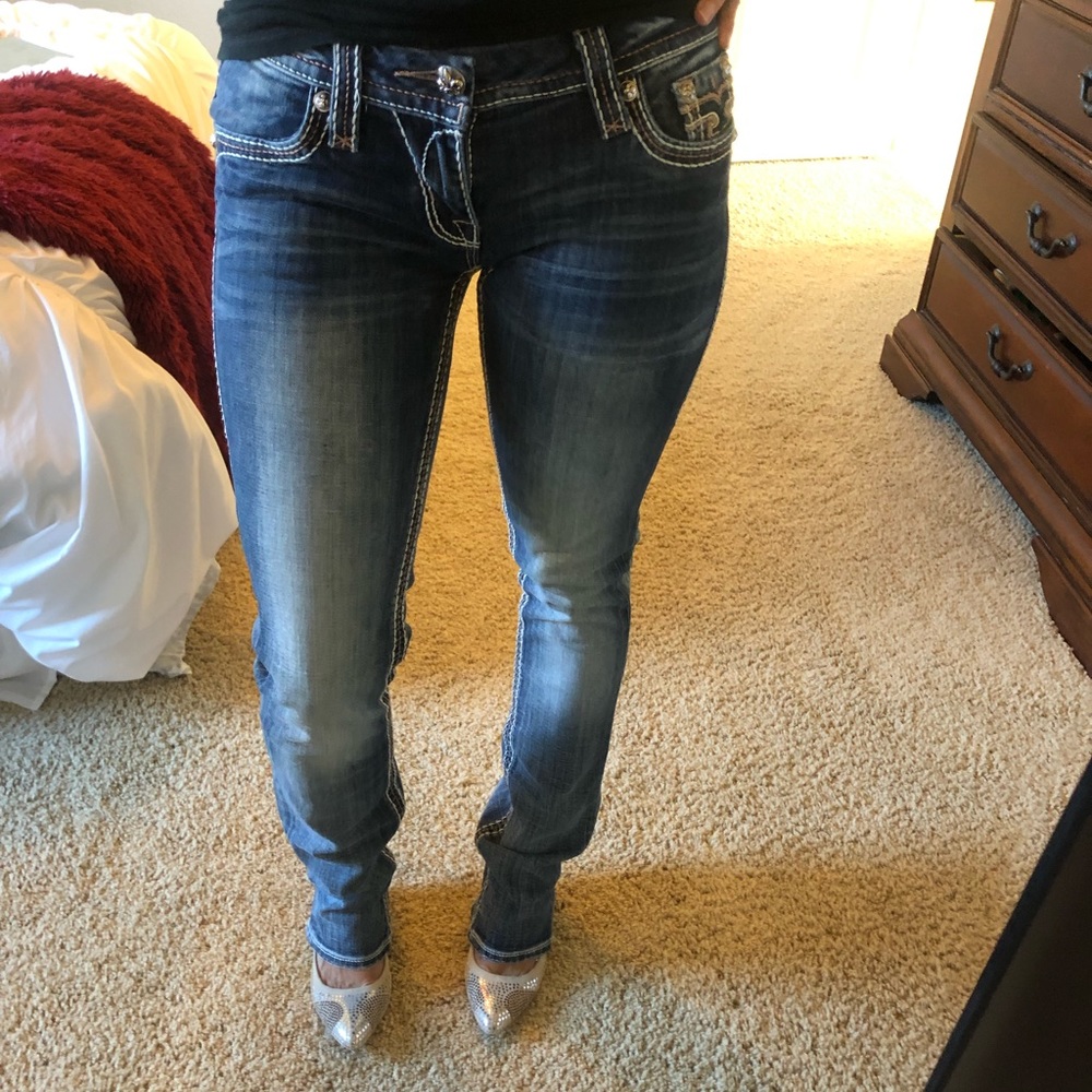 Rock Revival size 27